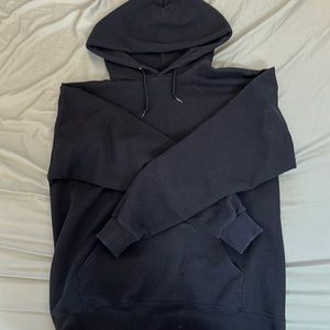 Basic Black Sweatshirt